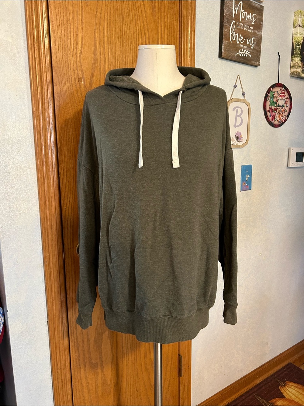 Buffalo Green Hooded Sweatshirt - Size Medium